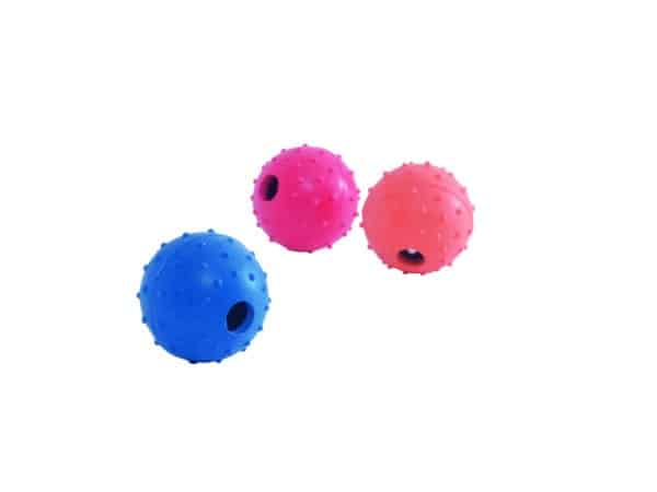 Balle a picots en caoutchouc avec grelot pour chiens 5 cm