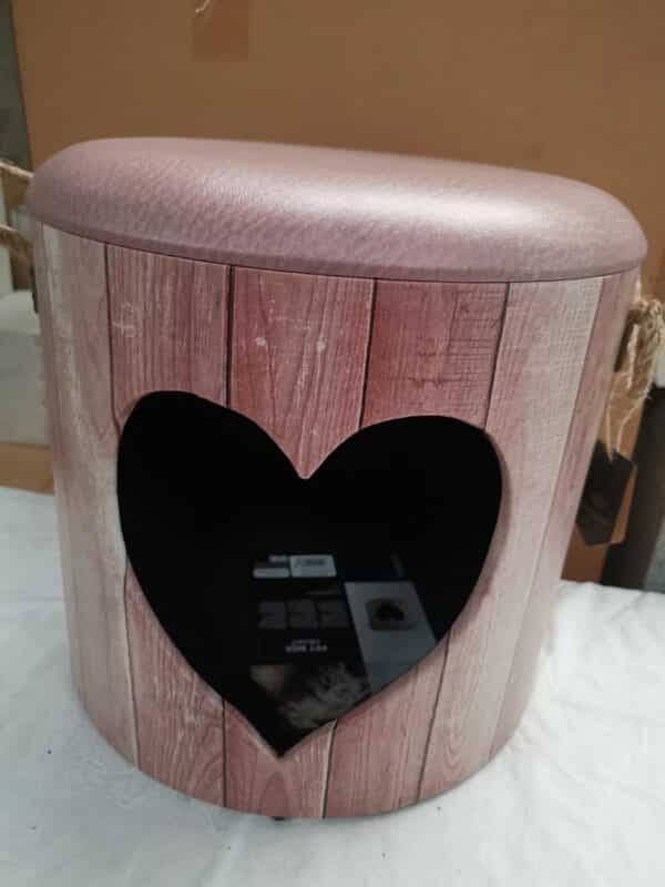 Panier pouff en forme de coeur pour chat